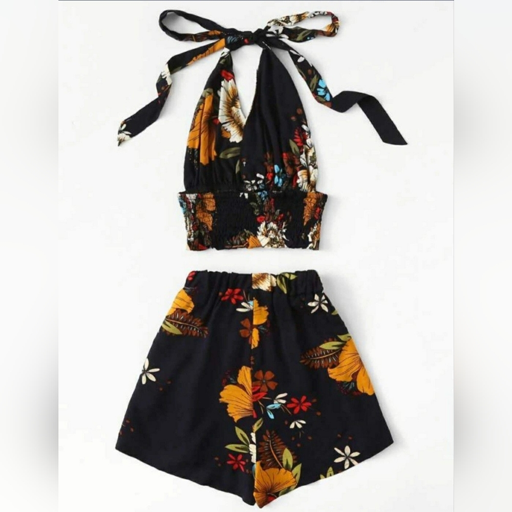 2-piece halter tops/shorts set